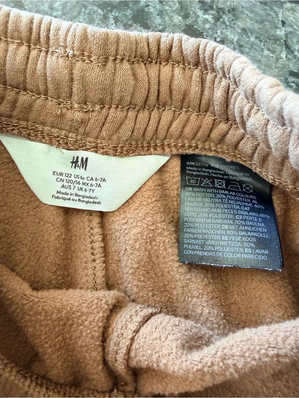 3/$15 H&M Kids Brown Fleece Lined Athleisure Cargo Pants 6X Neutral Sweatpants